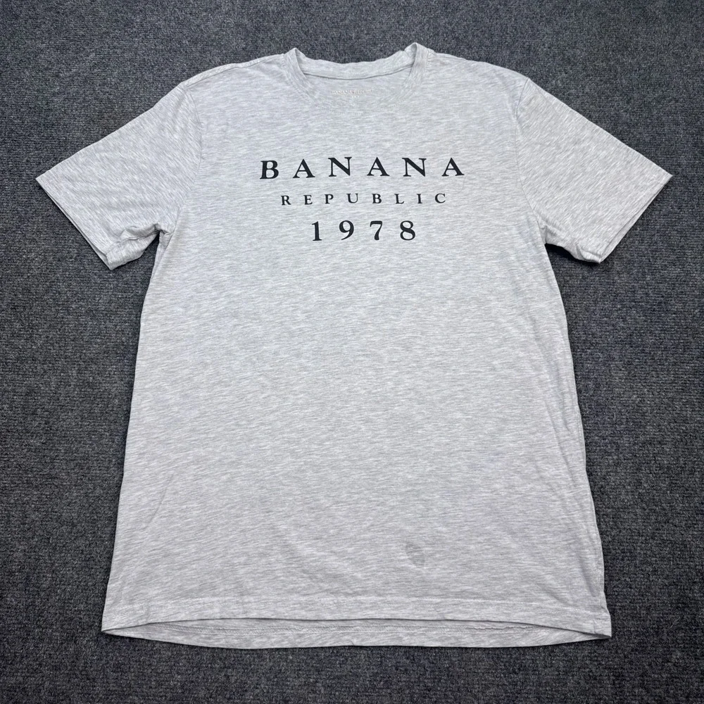 Banana Republic T Shirt Mens Size Medium Light Gray Premium Wash Crew‎ Tee